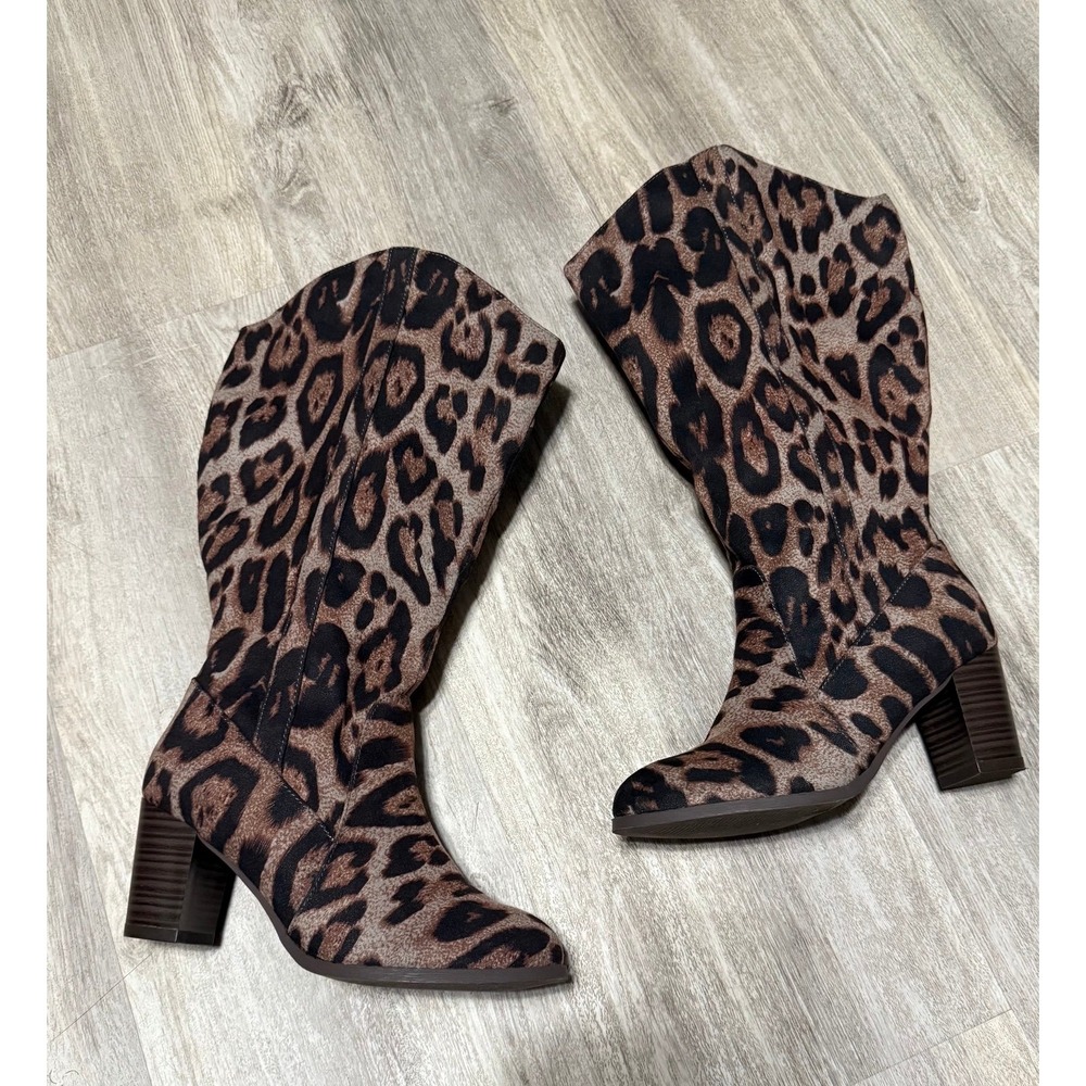 Leopard women's size 8 heeled boots 3‎ inch heel.